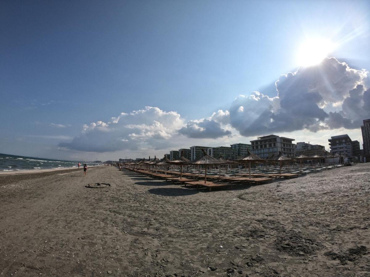 Aloha Apartment Năvodari Екстериор снимка