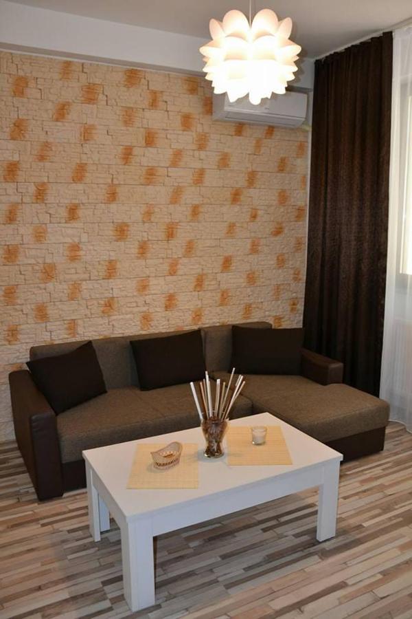 Aloha Apartment Năvodari Екстериор снимка
